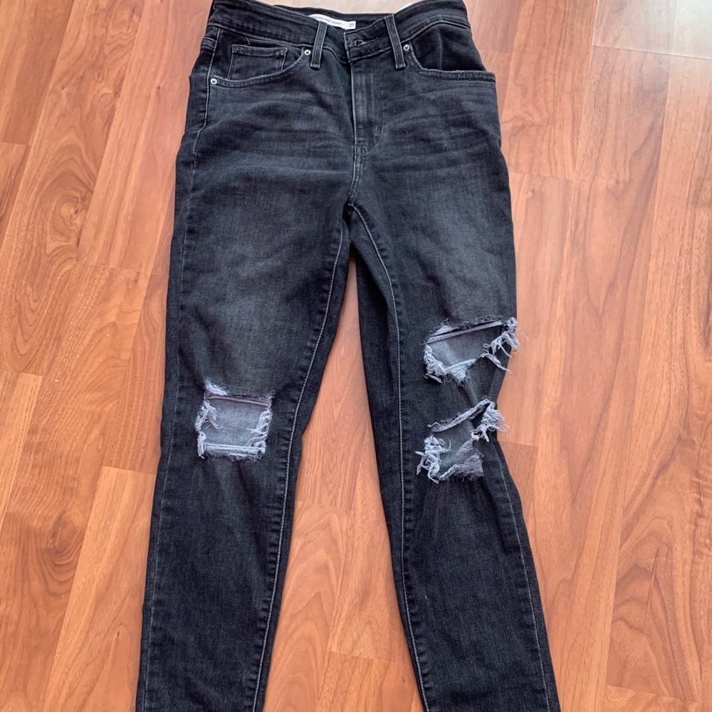 Levi’s ripped black 721 skinny jeans